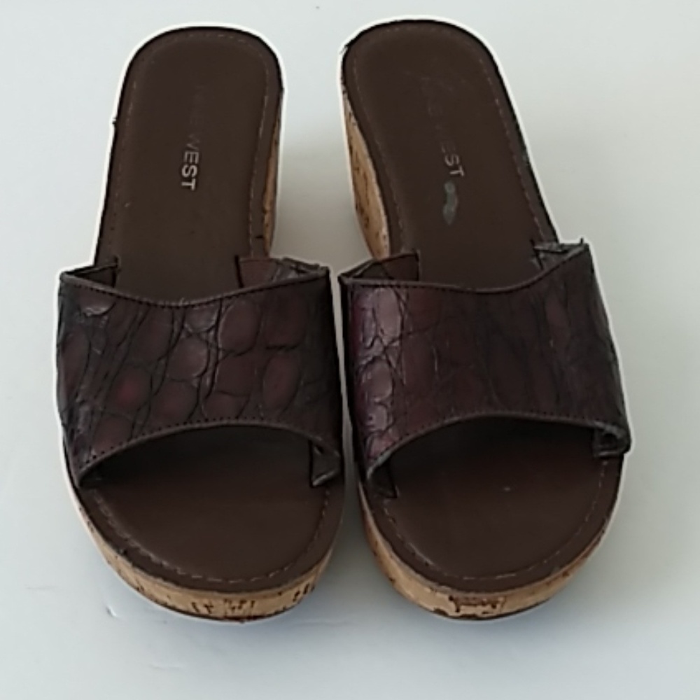 Nine West dark brown mules with cork heel 7